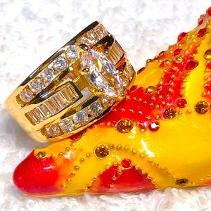 Wide band wedding style marquise  gold ring-NWOT